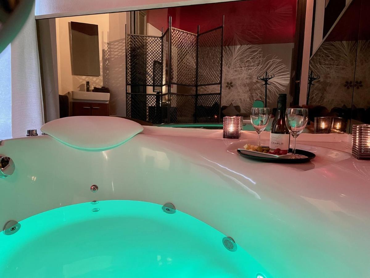 Double Room Spa Bath