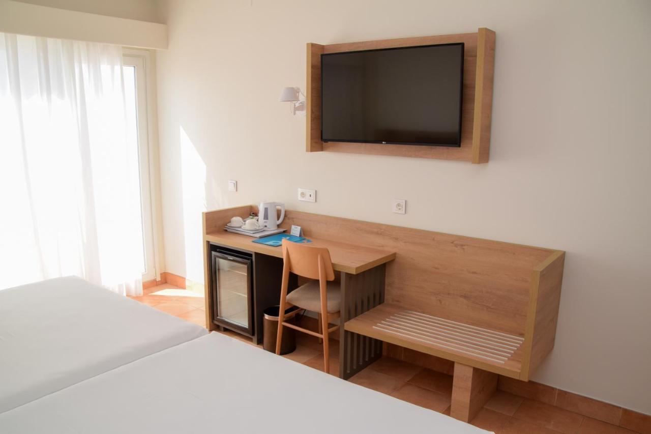 Superior Double Room with Two Double Beds,1168389721:JPEG