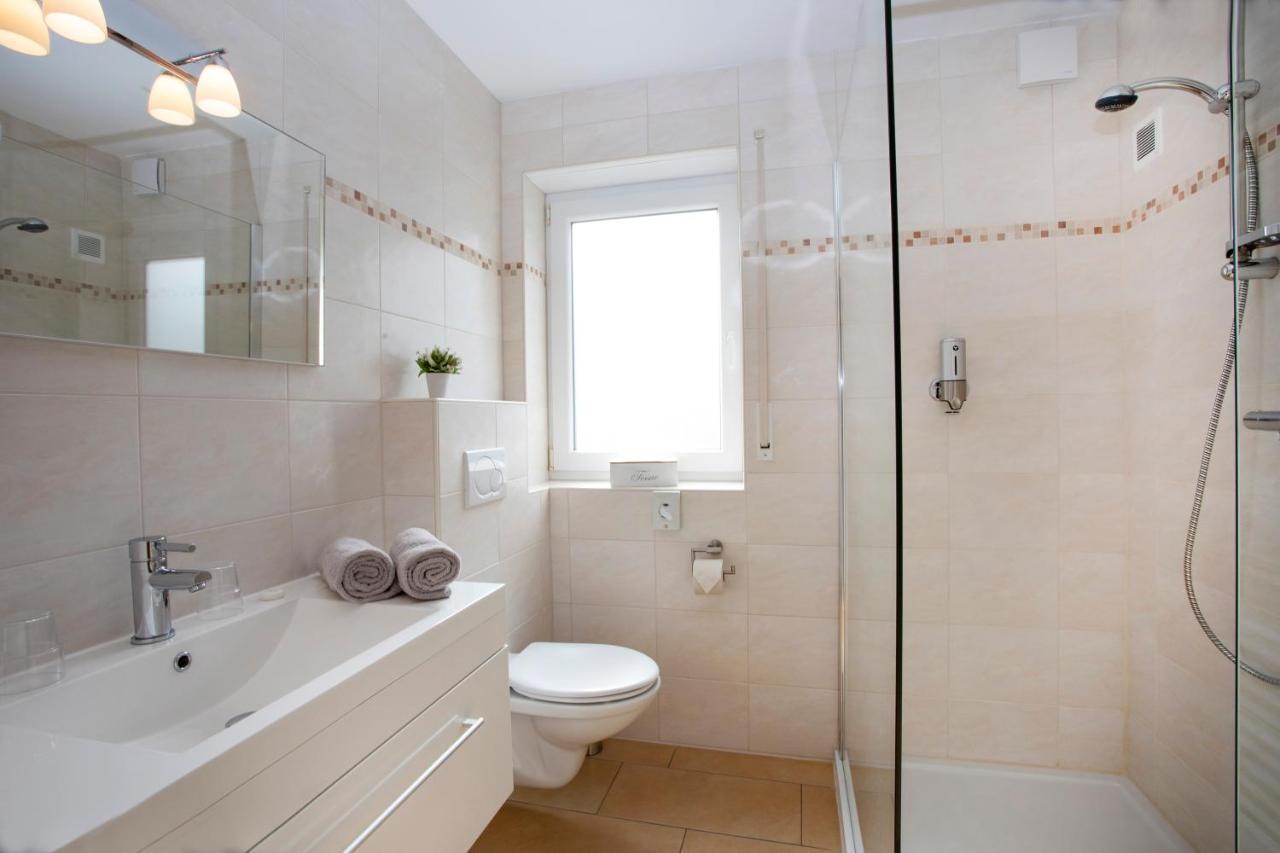 Double Room Mountain View