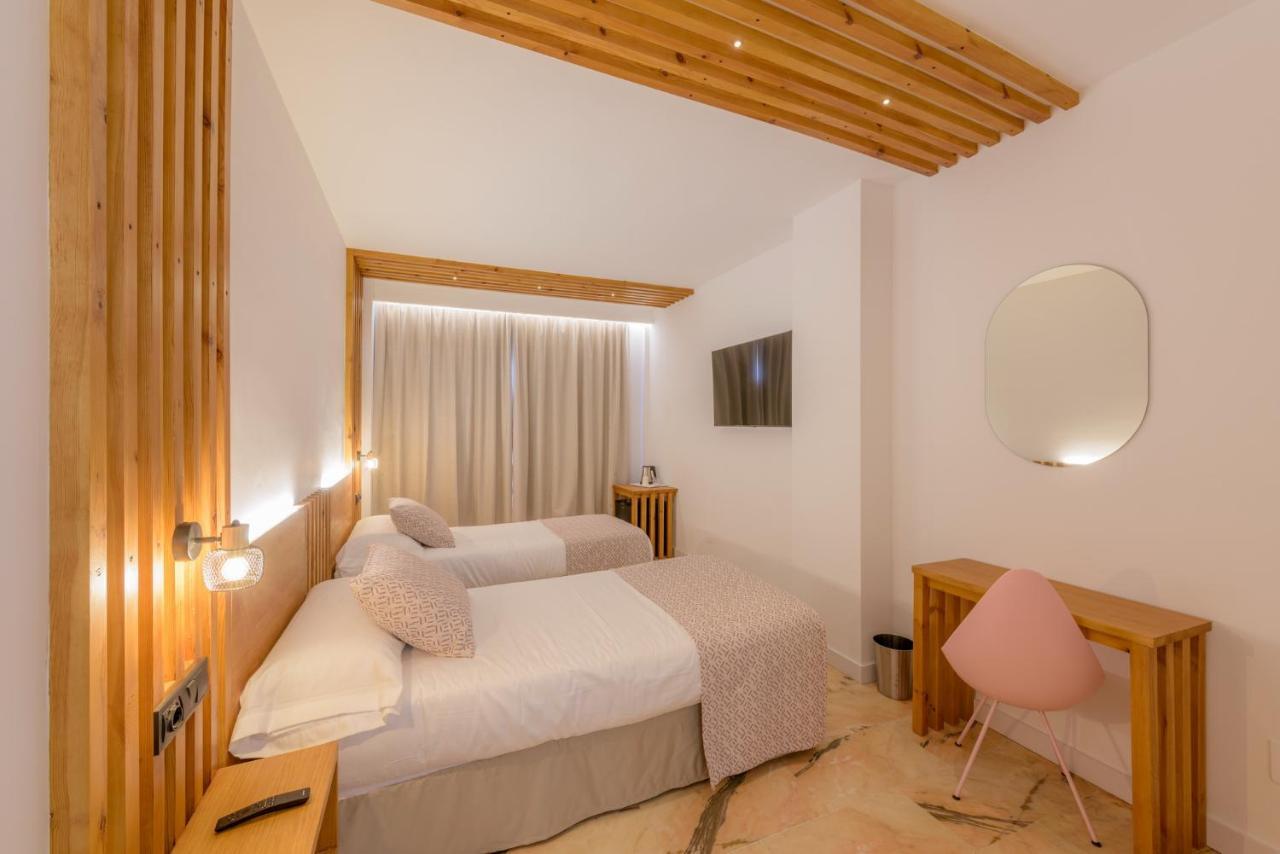 Deluxe Double Room Balcony