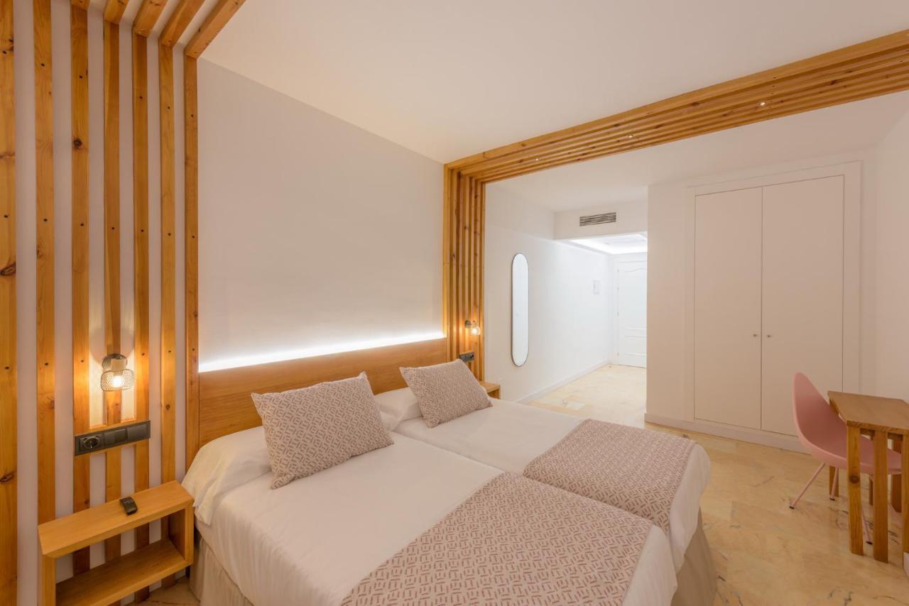 Deluxe Double Room Balcony