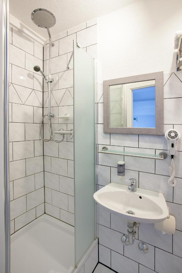 Micro Single Room