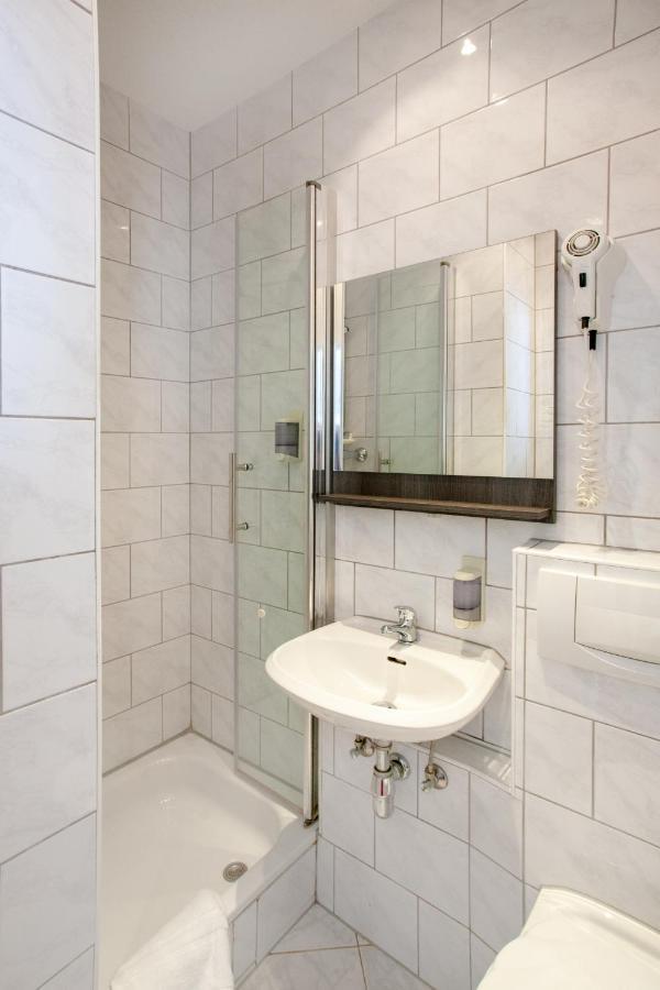 Micro Double Room