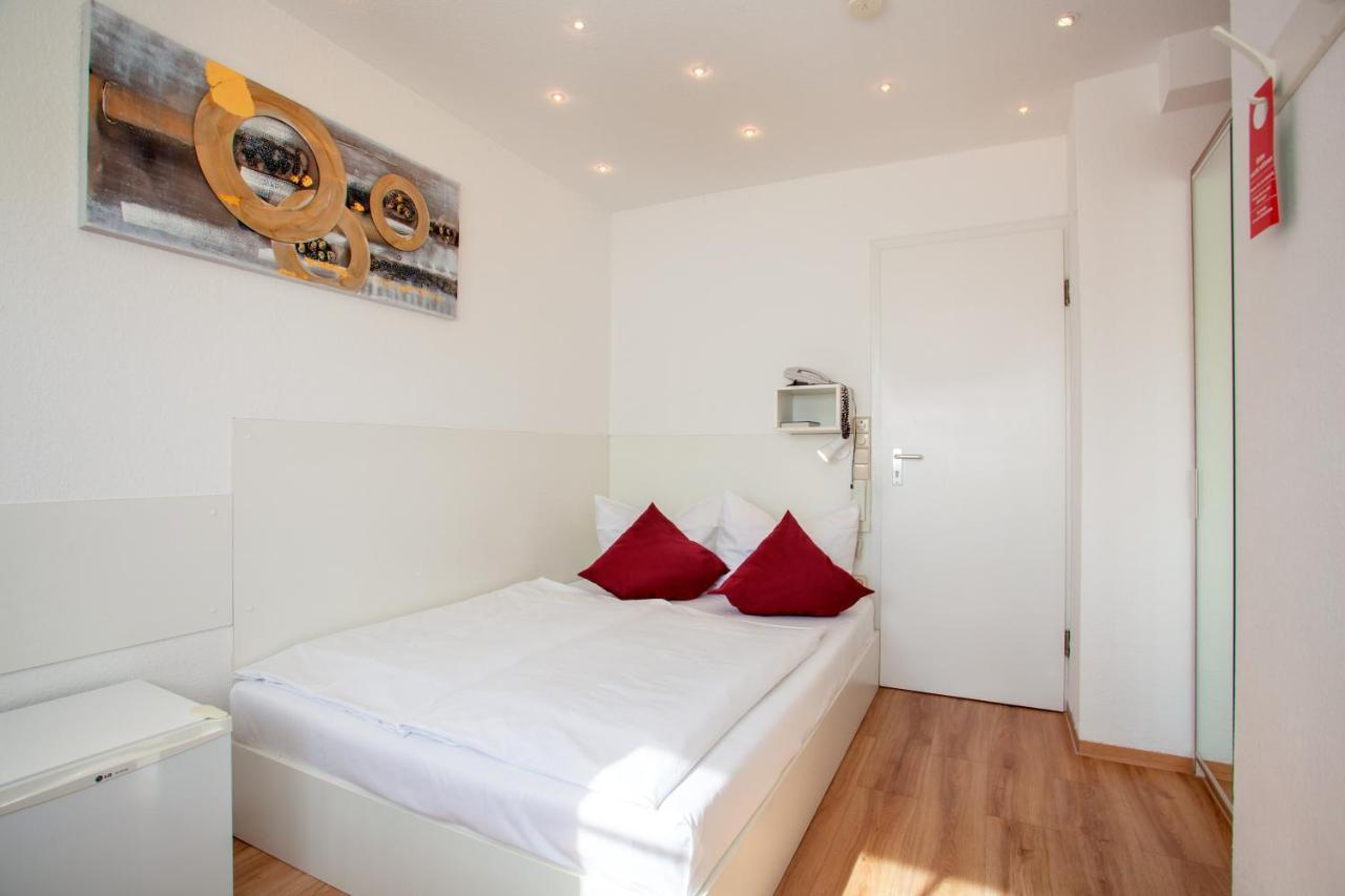 Micro Double Room