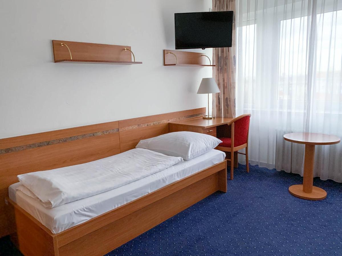 Single Room,1166946120:JPEG