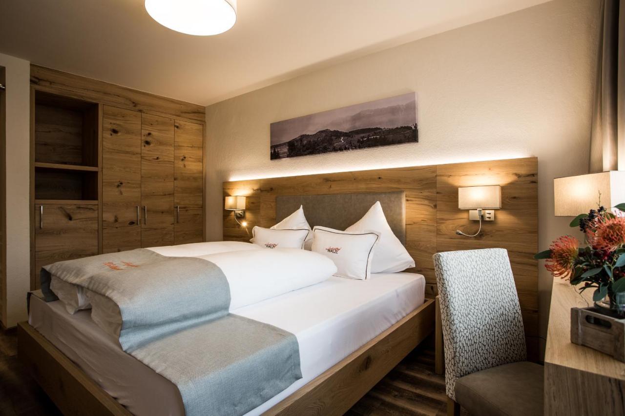 Standard Double Room,394023321:JPEG
