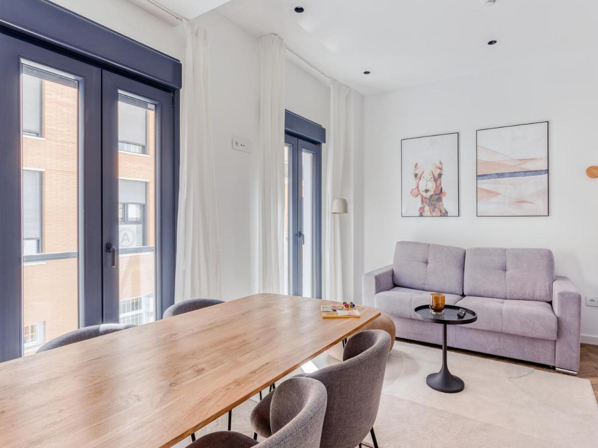 One-Bedroom Apartment terrace disability access