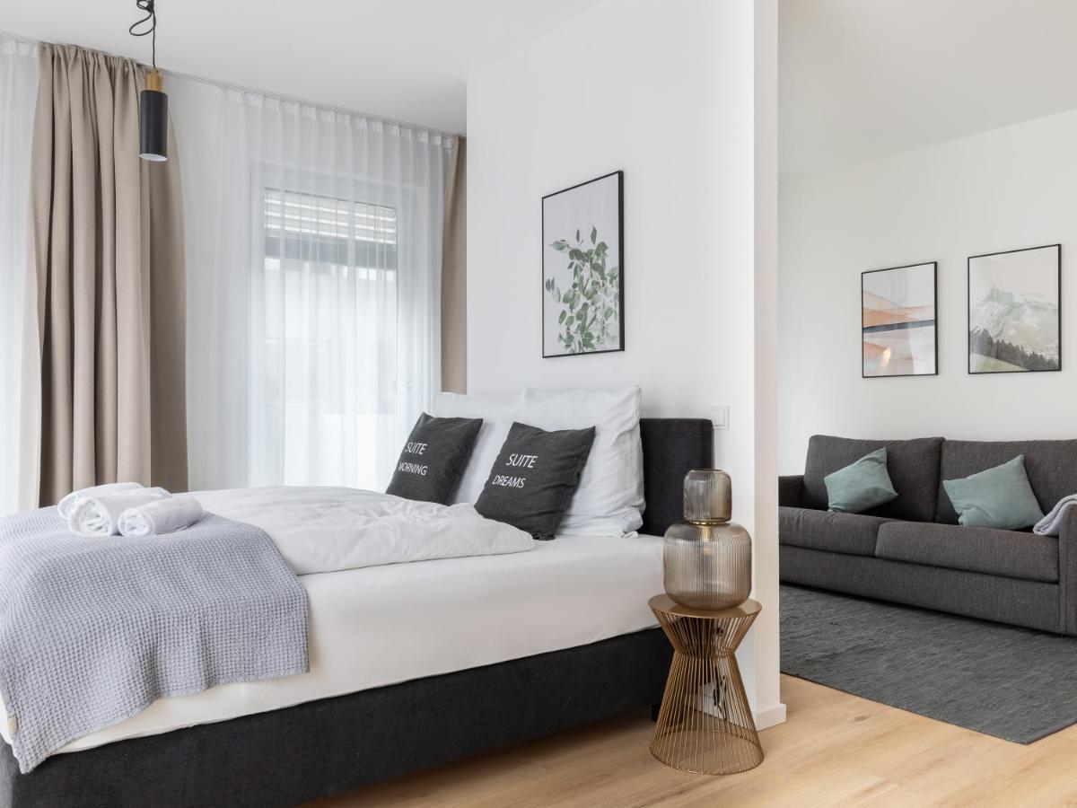 Suite XL sofa bed & balcony