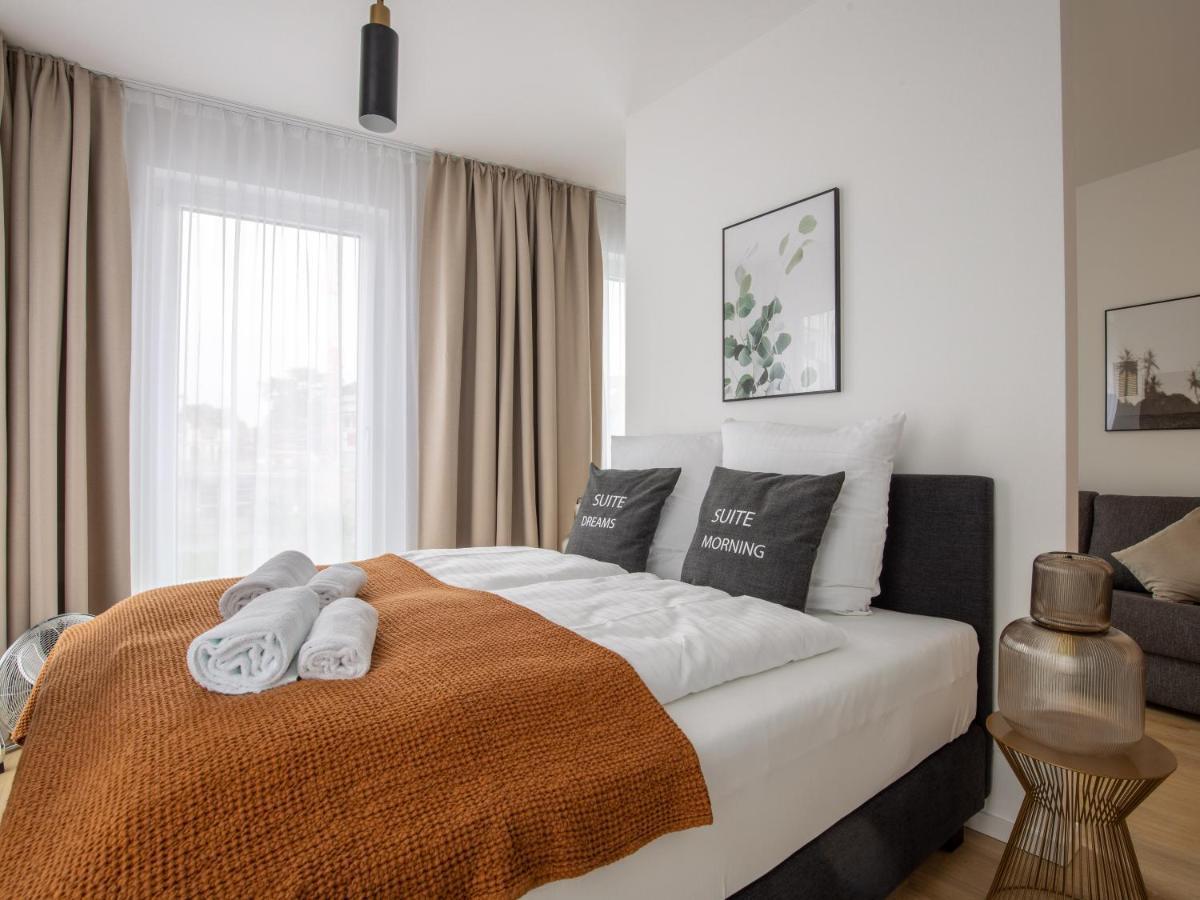 Suite L sofa bed & balcony