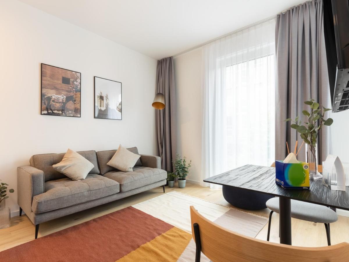 Suite L balcony