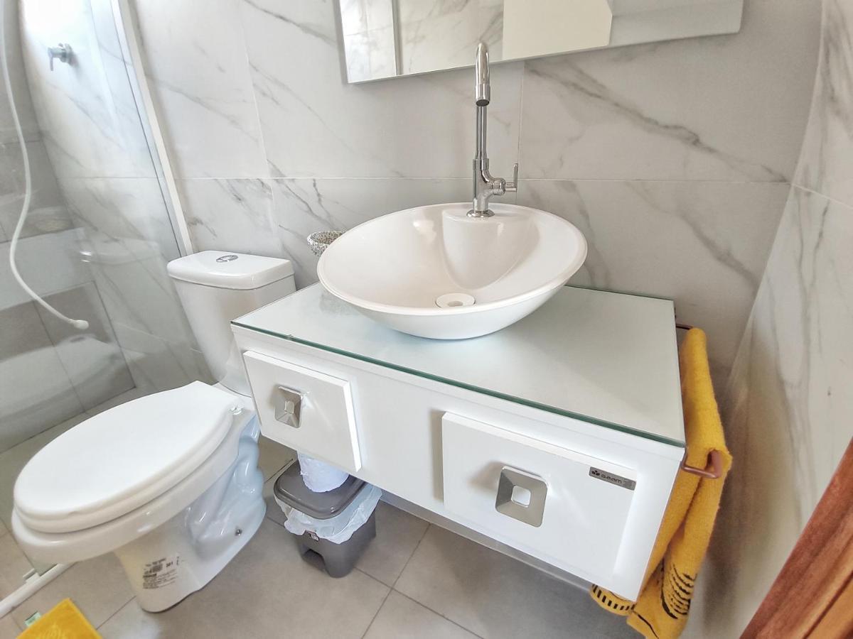 Family Room Private Bathroom