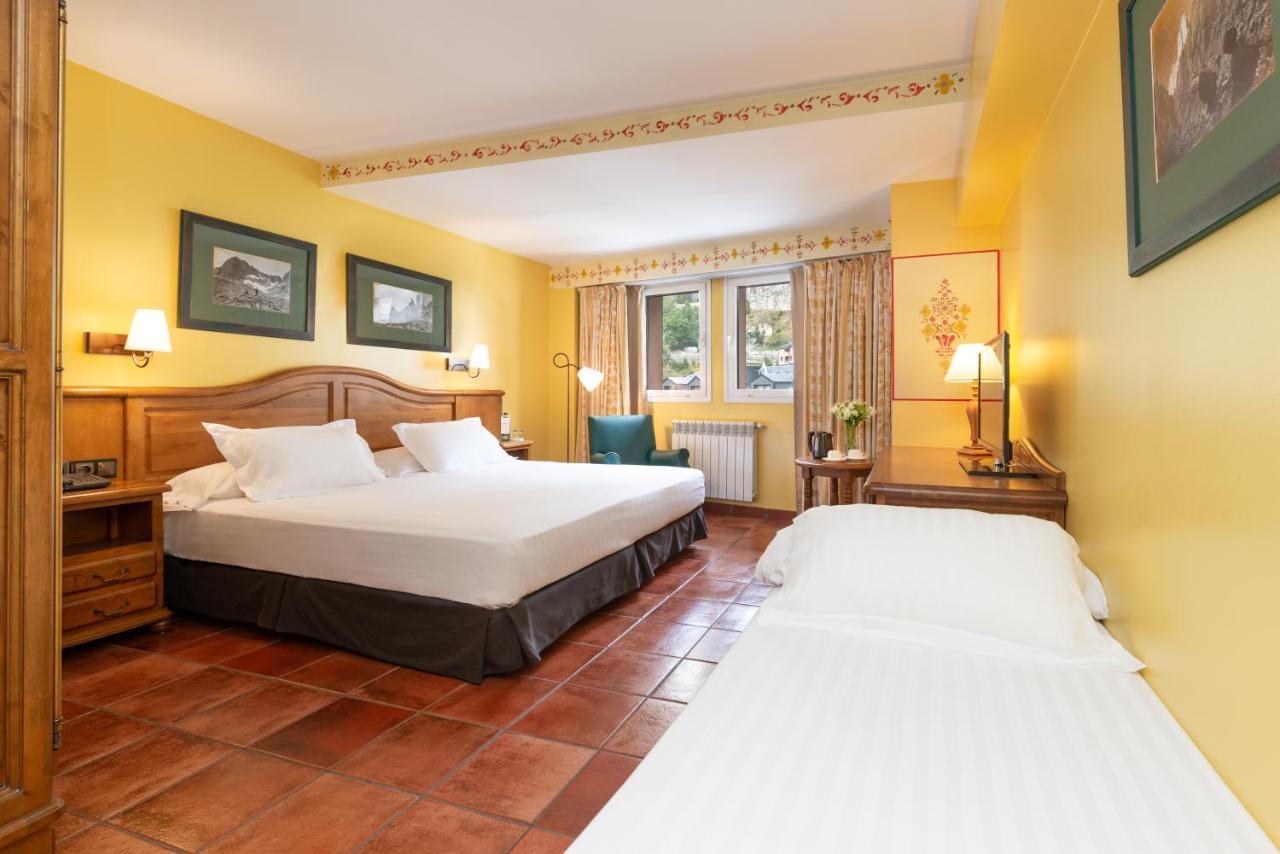 Standard Triple Room,632243073:JPEG
