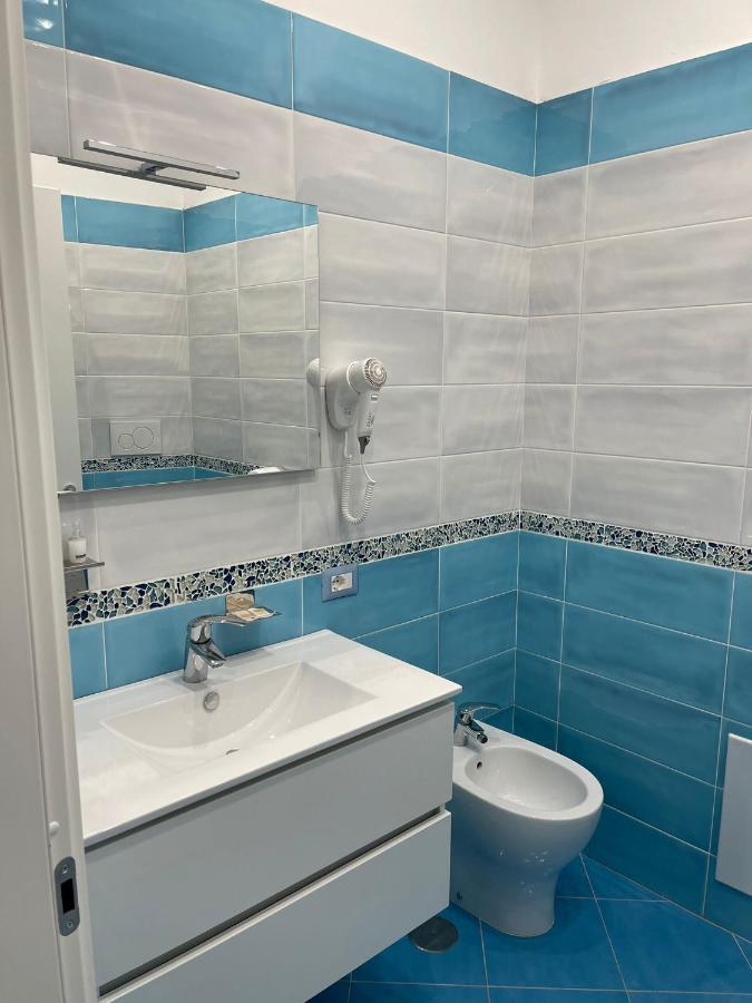 Double or Twin Room Bathroom
