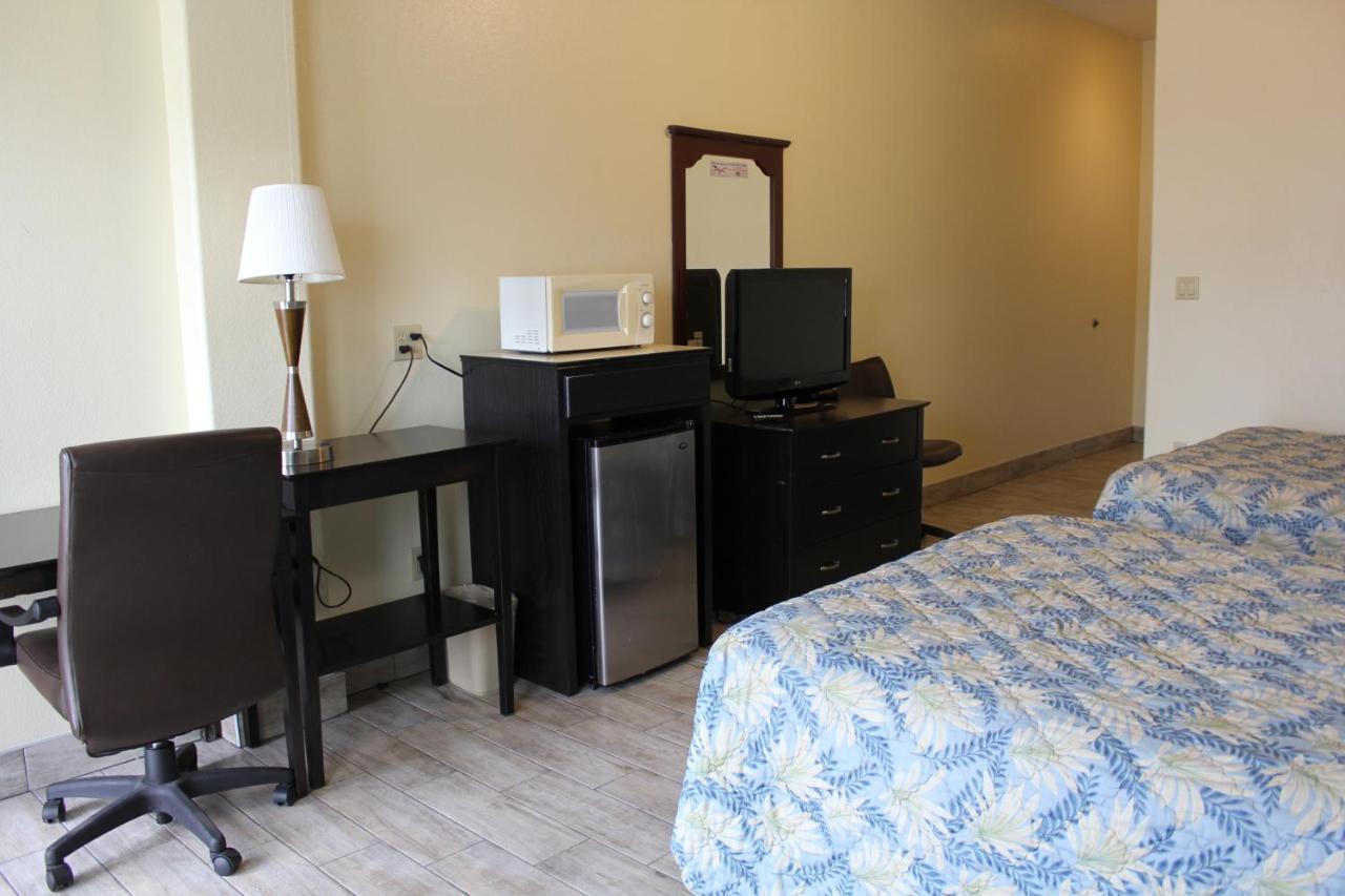Standard Queen Room Two Queen Beds
