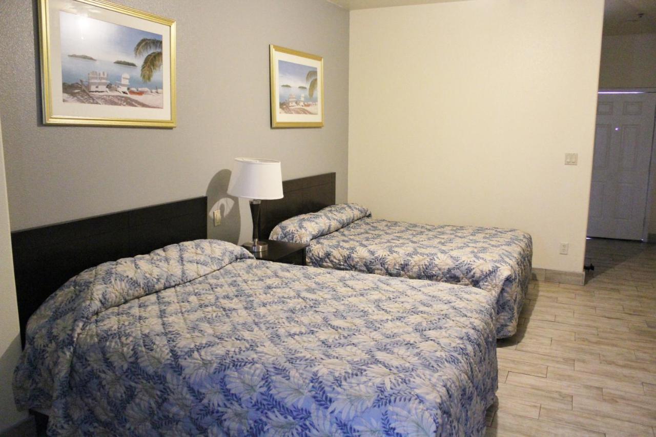 Standard Queen Room Two Queen Beds