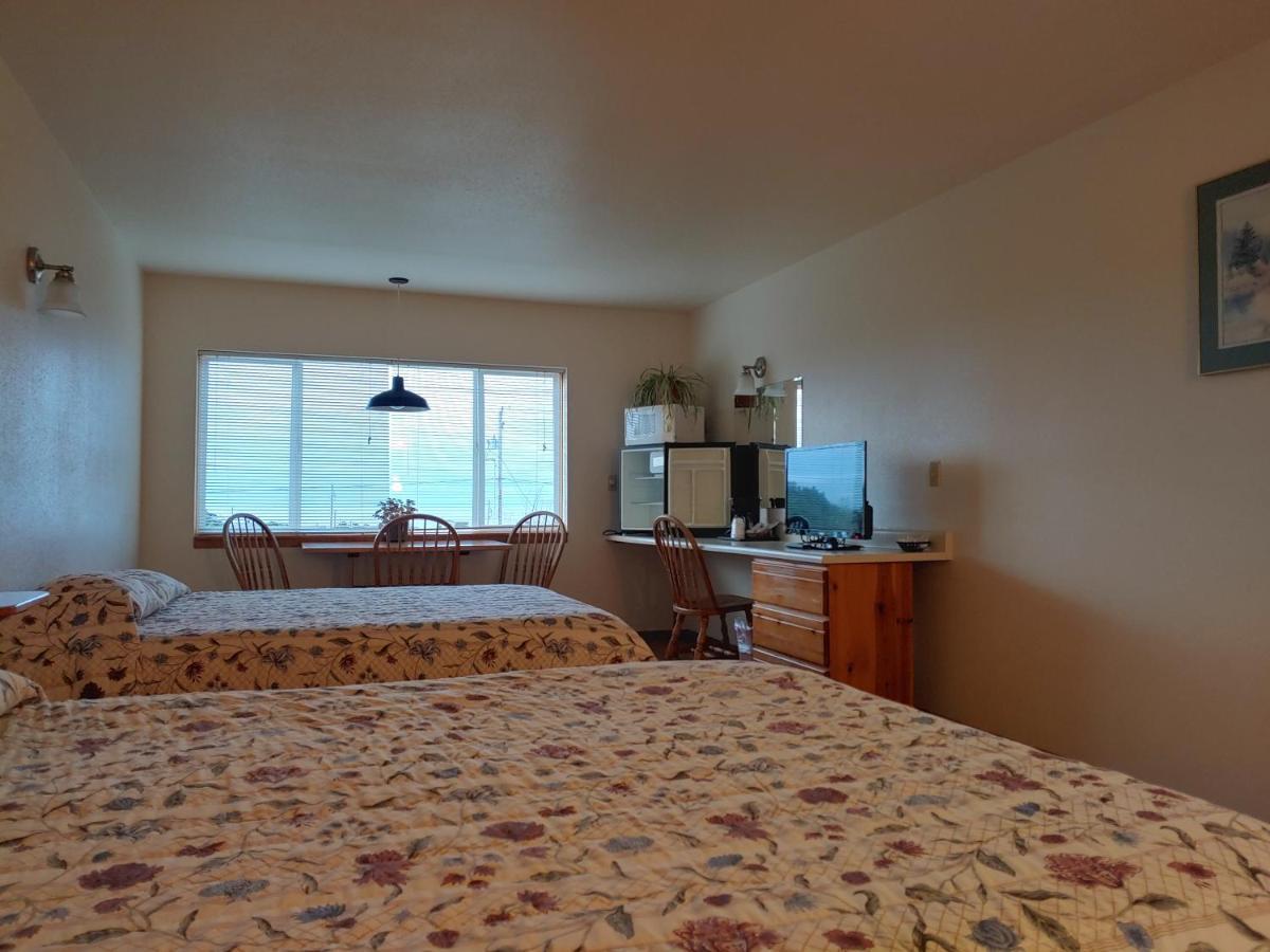 Superior Queen Room Two Queen Beds