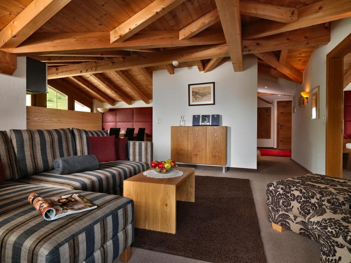 Three-Bedroom Apartment,1177156549:JPEG