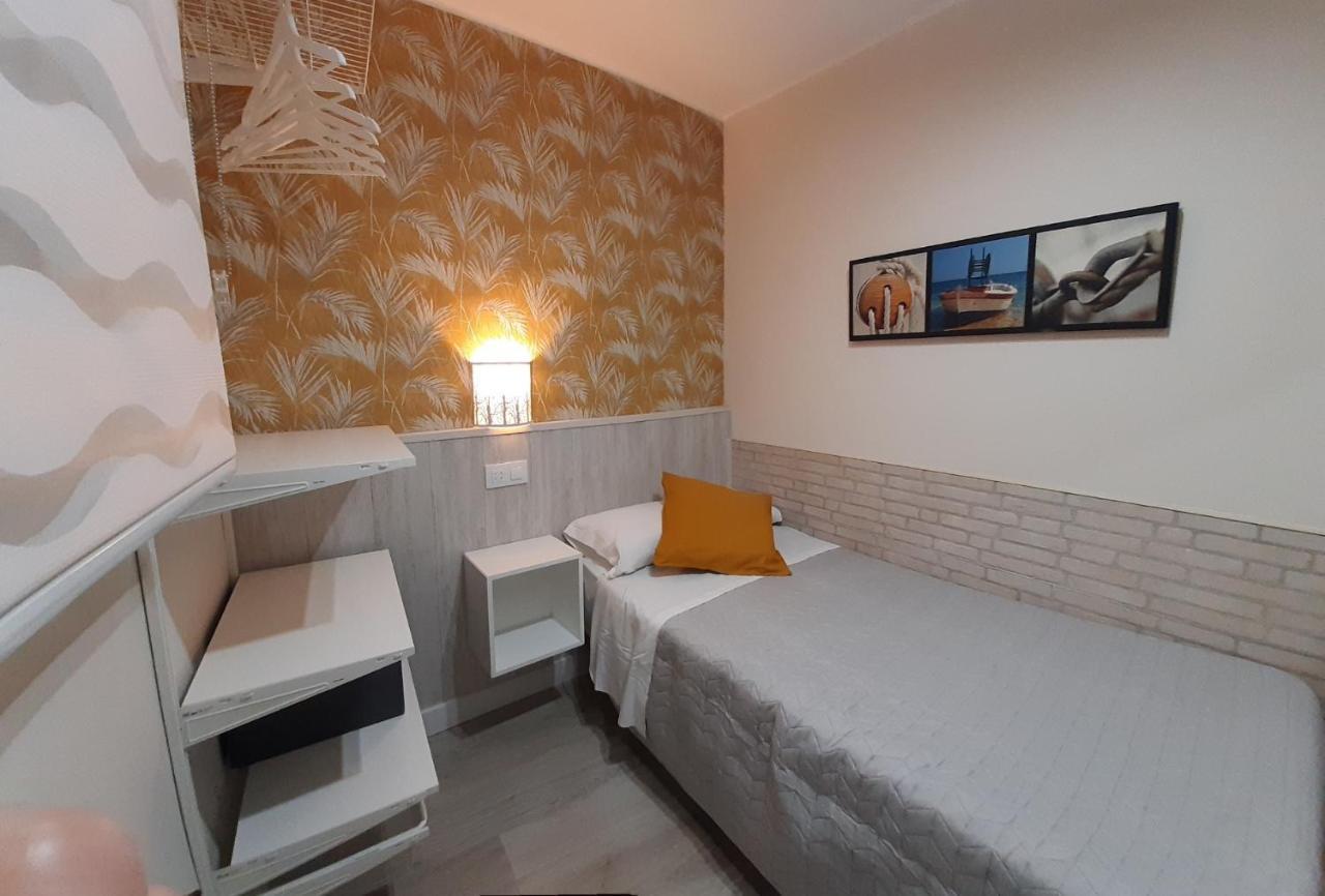 Budget Single Room,1177312075:JPEG