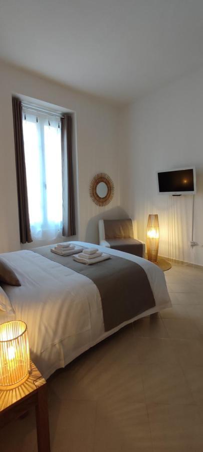 Large Double or Twin Room