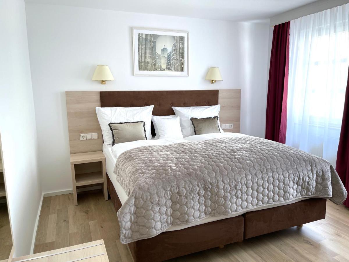 Large Double Room