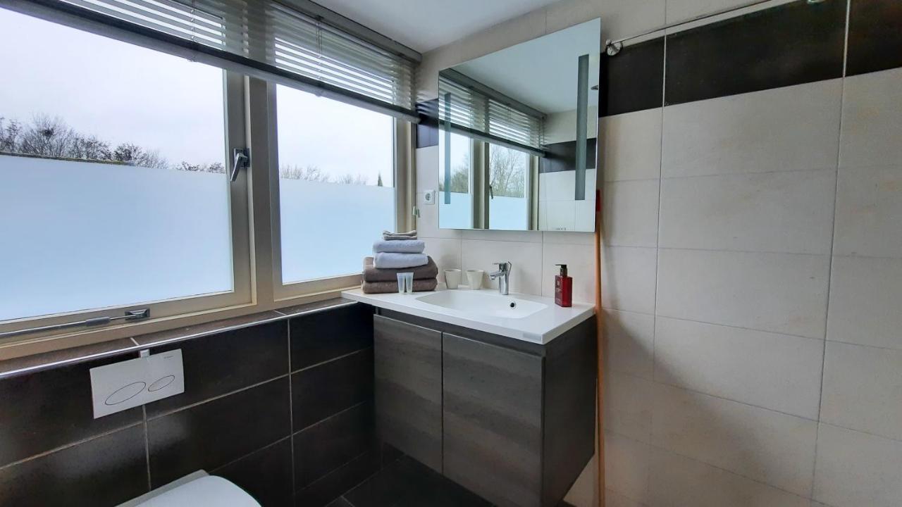 Twin Room Private Bathroom