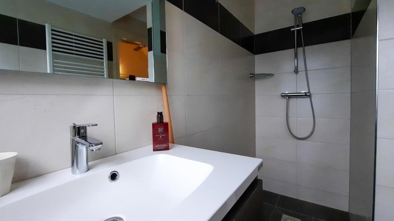 Twin Room Private Bathroom
