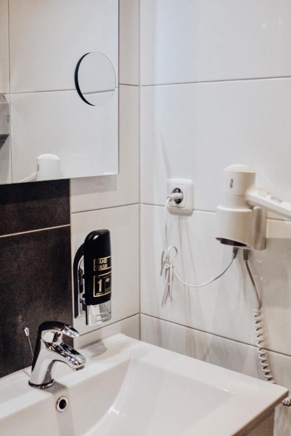 Standard Double Room,1366819529:JPEG