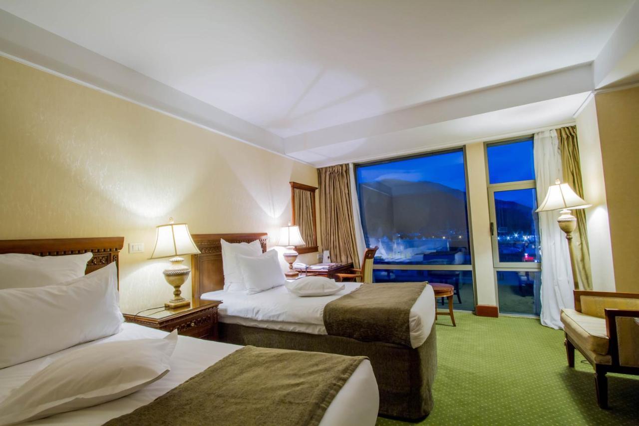 Twin Room Two Twin Beds Non-Smoking