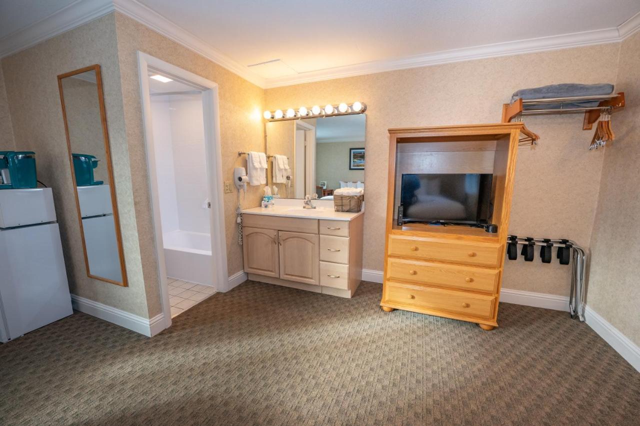 Double Room Two Double Beds Non-Smoking