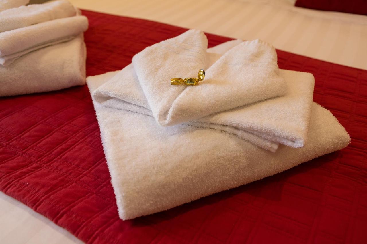 Double or Twin Room Private Bathroom