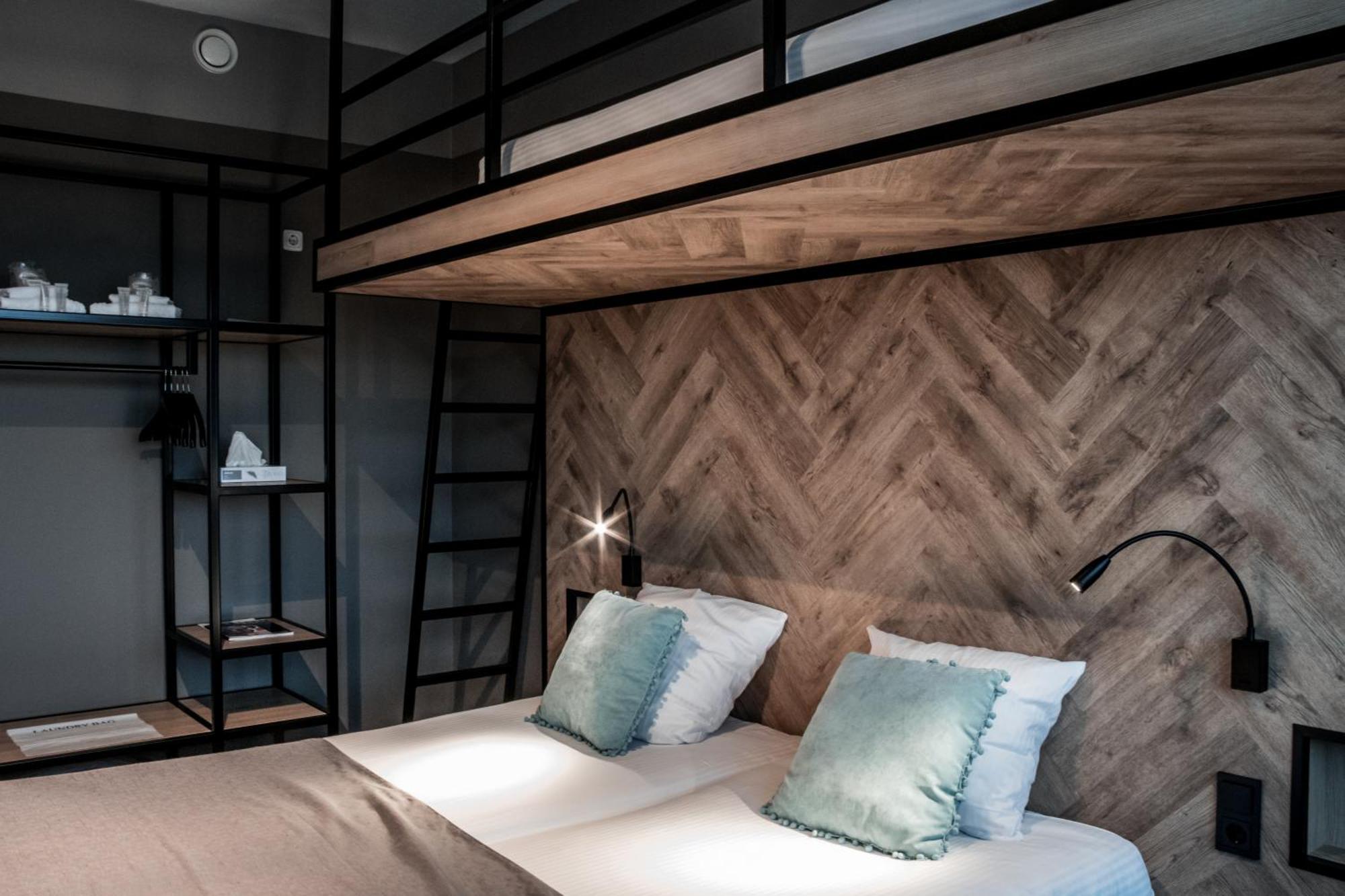 Standard Family Room