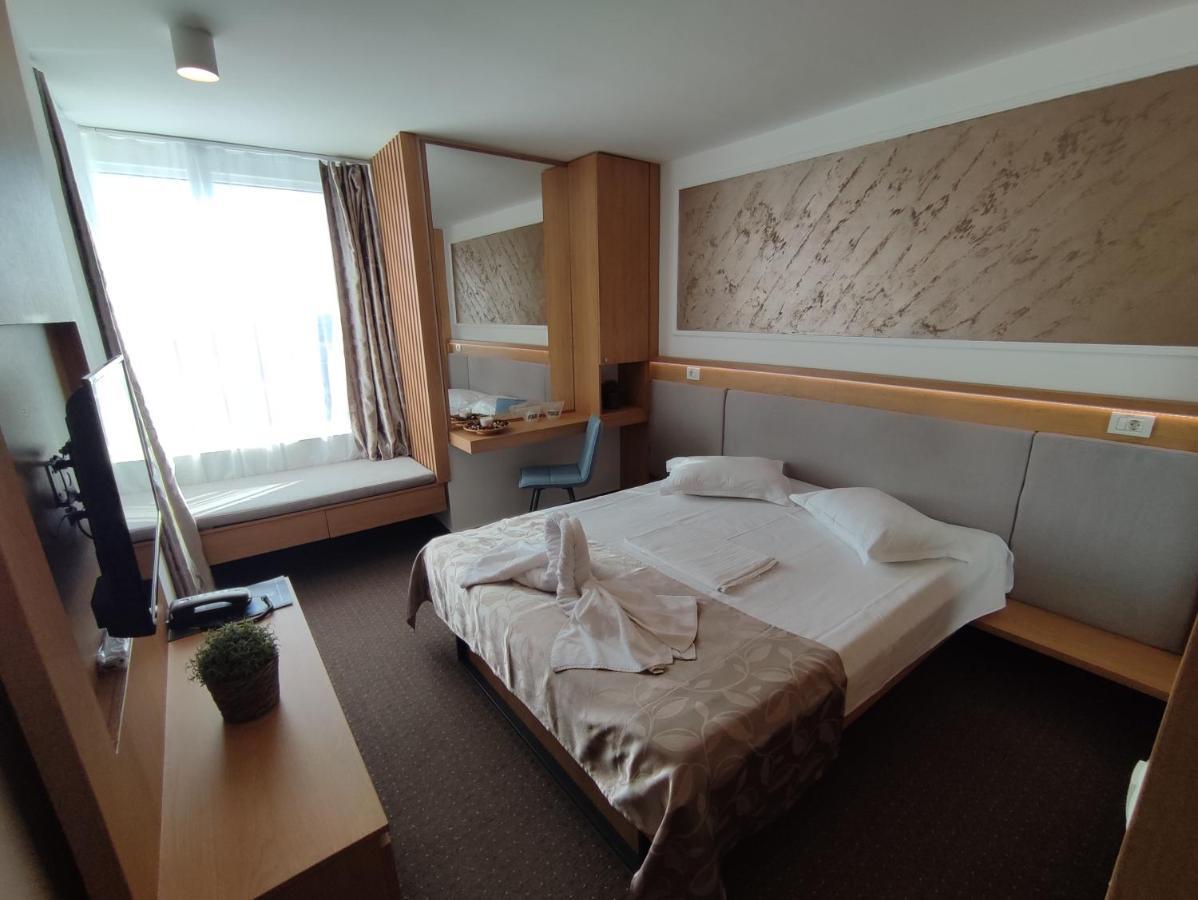 Superior Suite,1195093801:JPEG