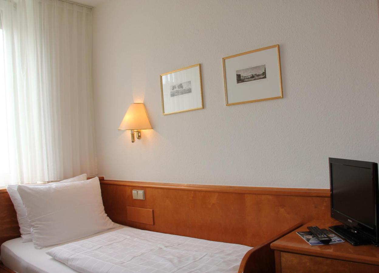Single Room,1187211169:JPEG