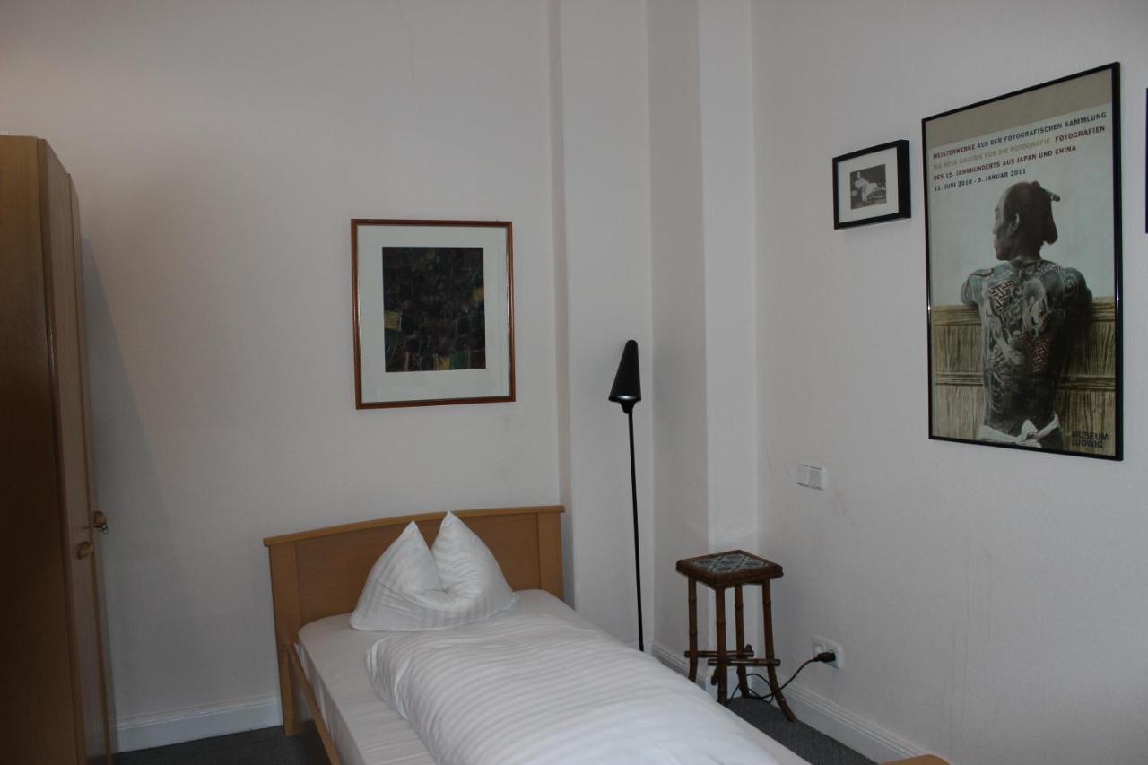Triple Room,1681715413:JPEG