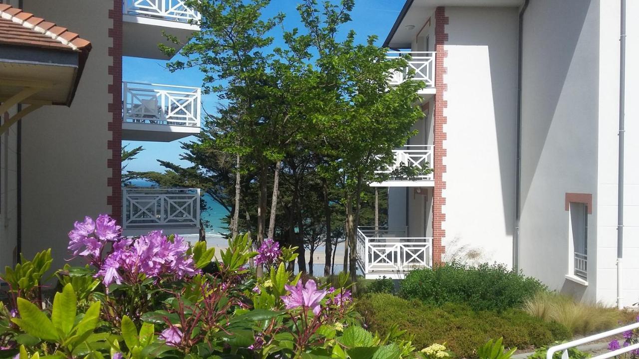 One-Bedroom Apartment Garden View