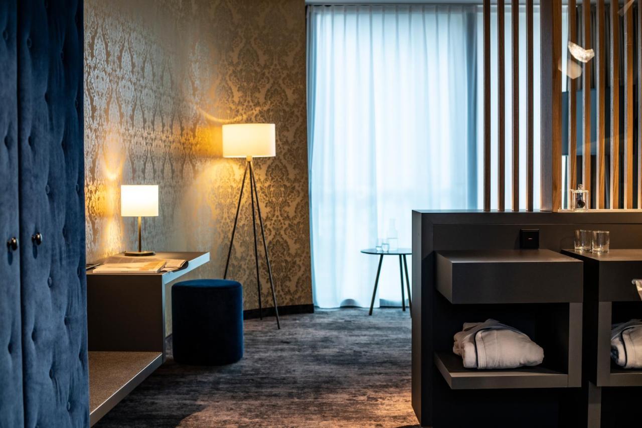 Double Room,1261681939:JPEG