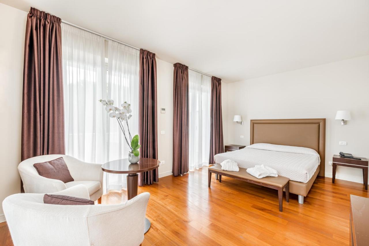 Superior Double or Twin Room,1185621061:JPEG