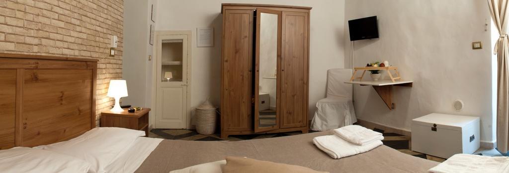 Double Room Private External Bathroom