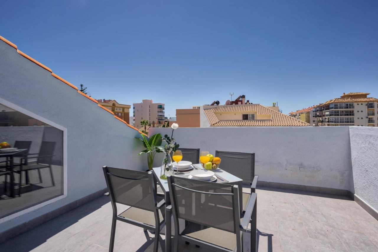 One-Bedroom Penthouse Apartment Sea View