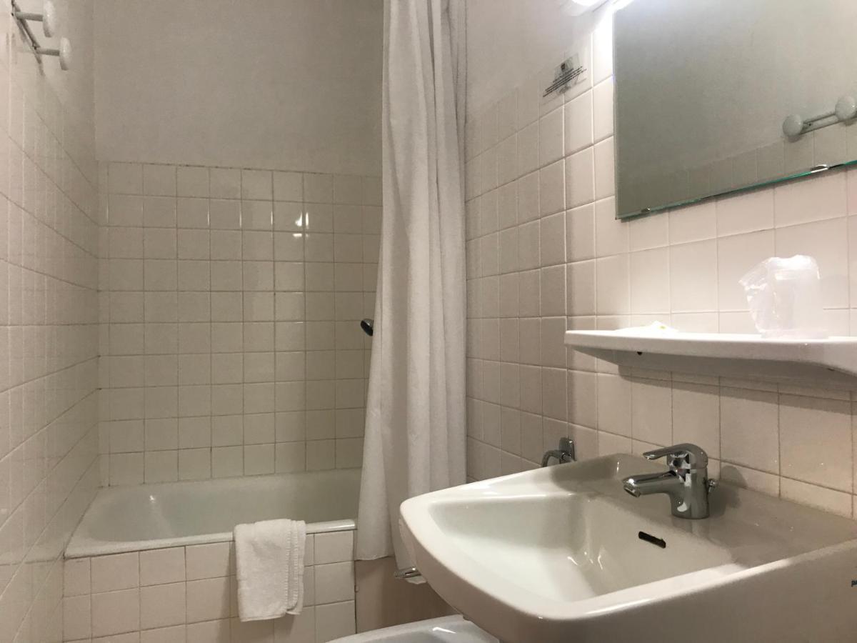 Budget Double Room,1187266795:JPEG