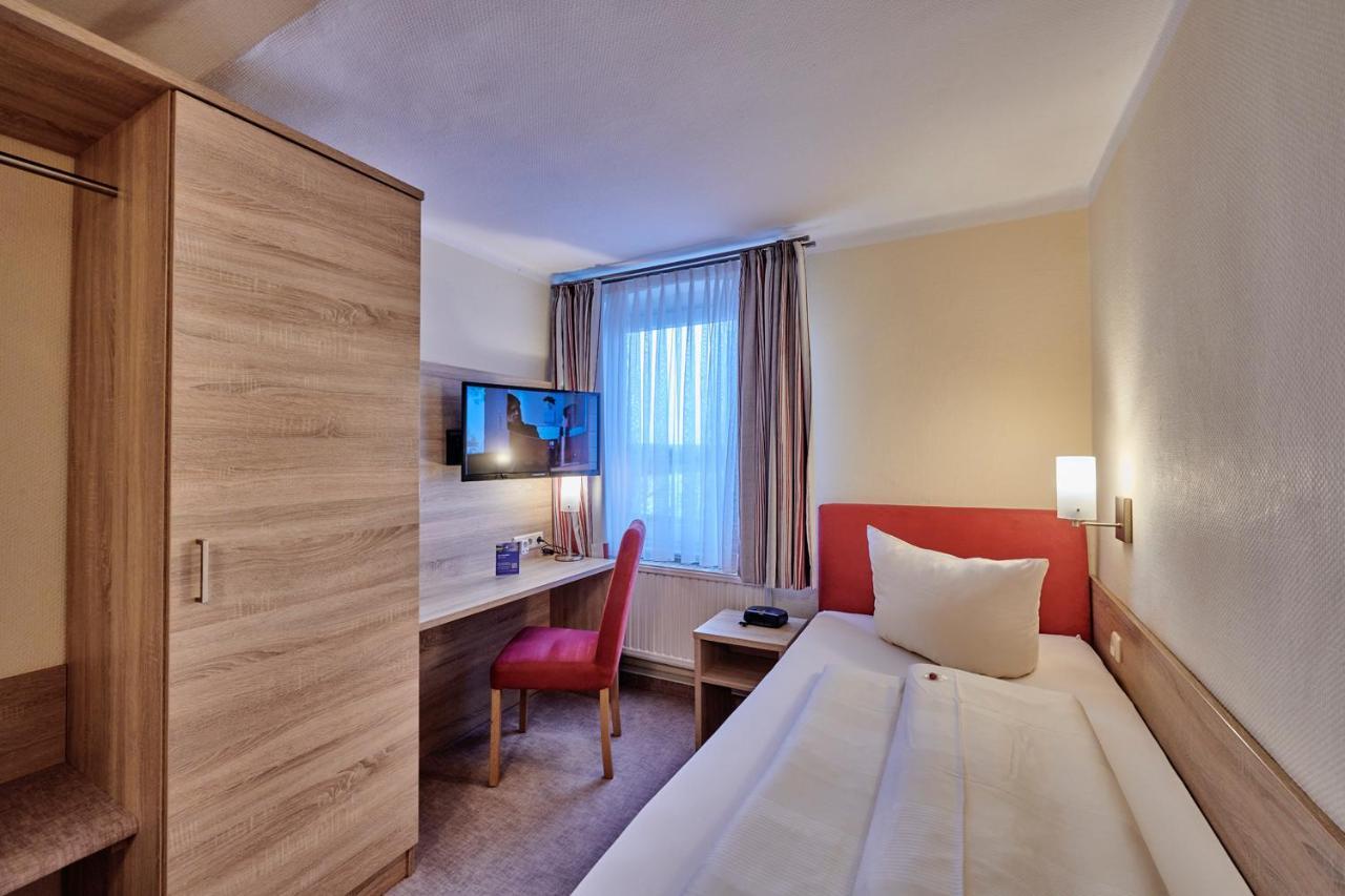 Single Room,1187618704:JPEG