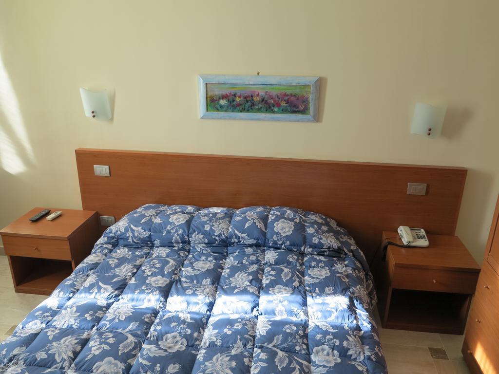 Double or Twin Room,41805088:JPEG
