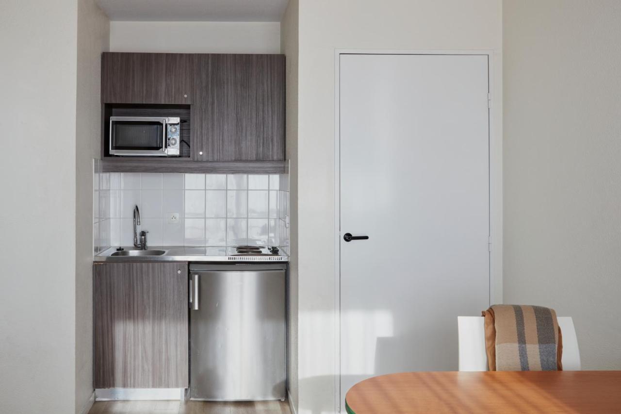 One-Bedroom Apartment,1188324043:JPEG