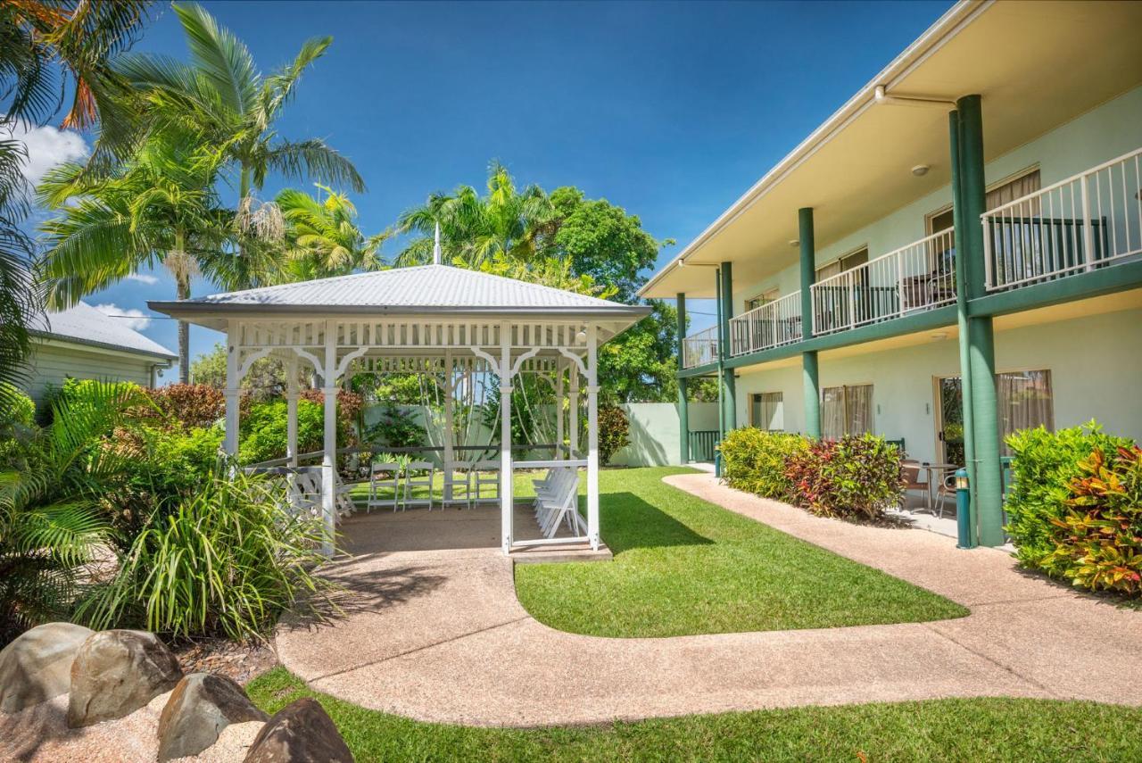 Double or Twin Room Garden View