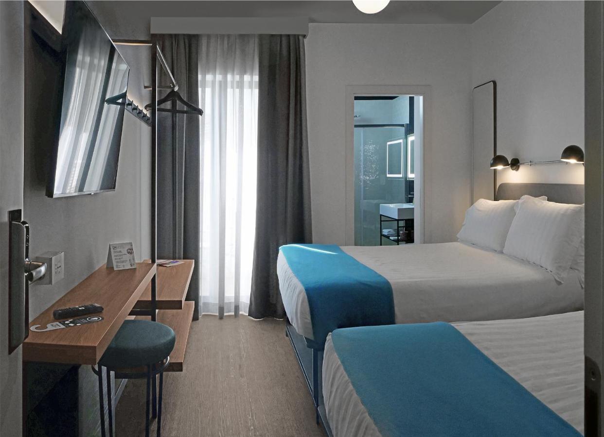 Luxury Triple Room