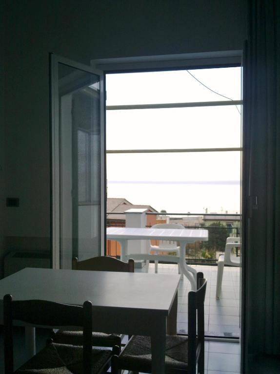 Monolocale con Divano-Letto