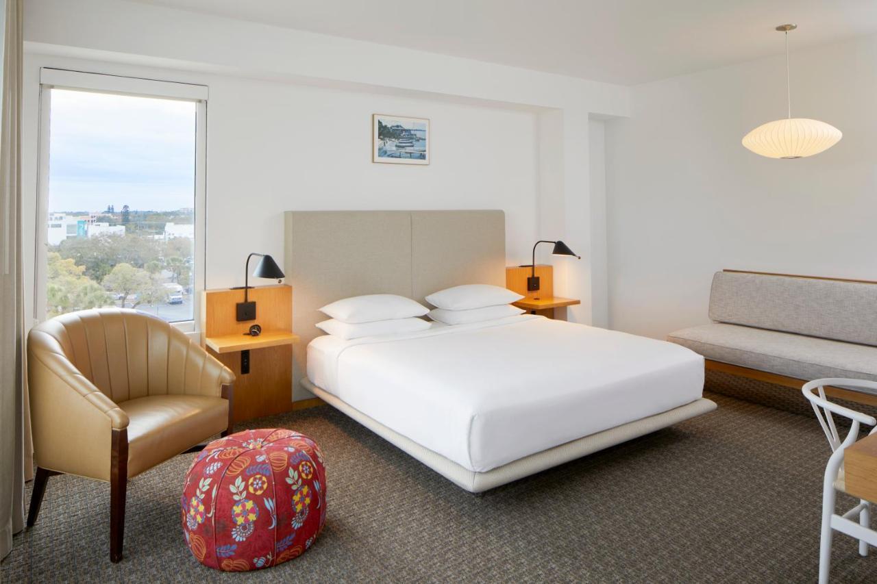 Superior Guest room King