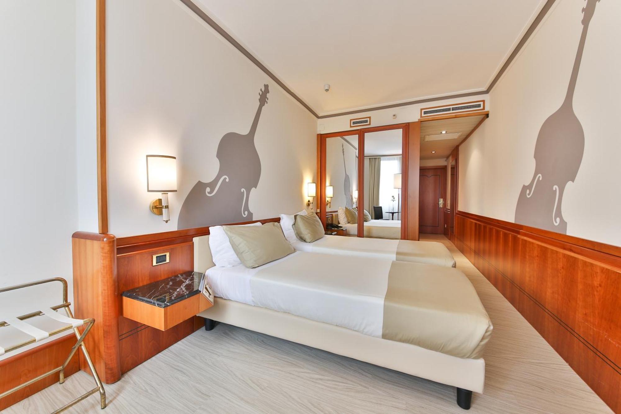 Twin Room,718422142:JPEG