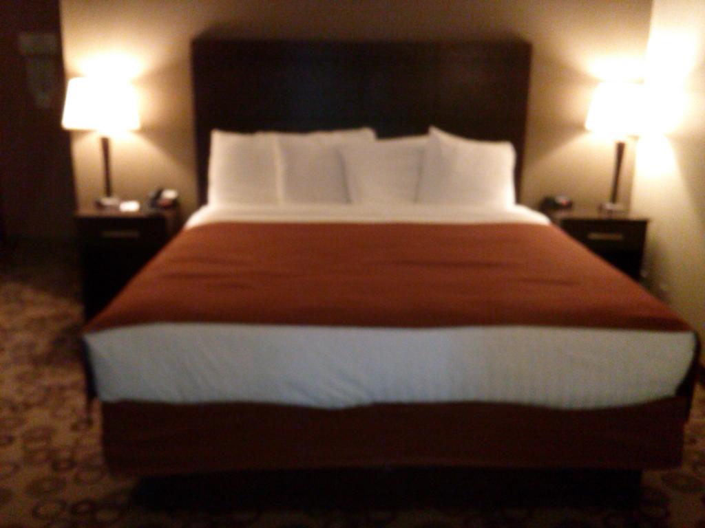 Deluxe Studio King Suite Non-Smoking,1284567628:JPEG