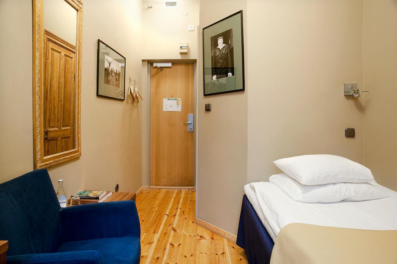 Small Single Room